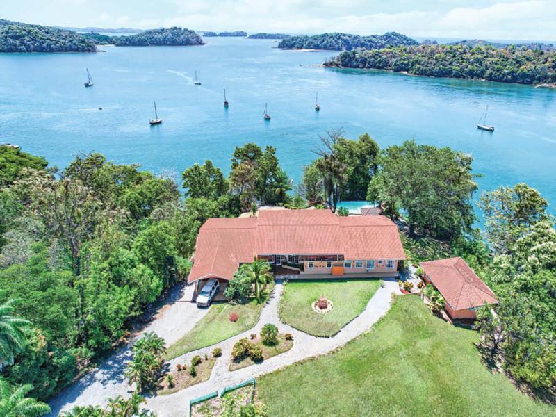 Gone Fishing Panama Resort Бока-Чика Экстерьер фото